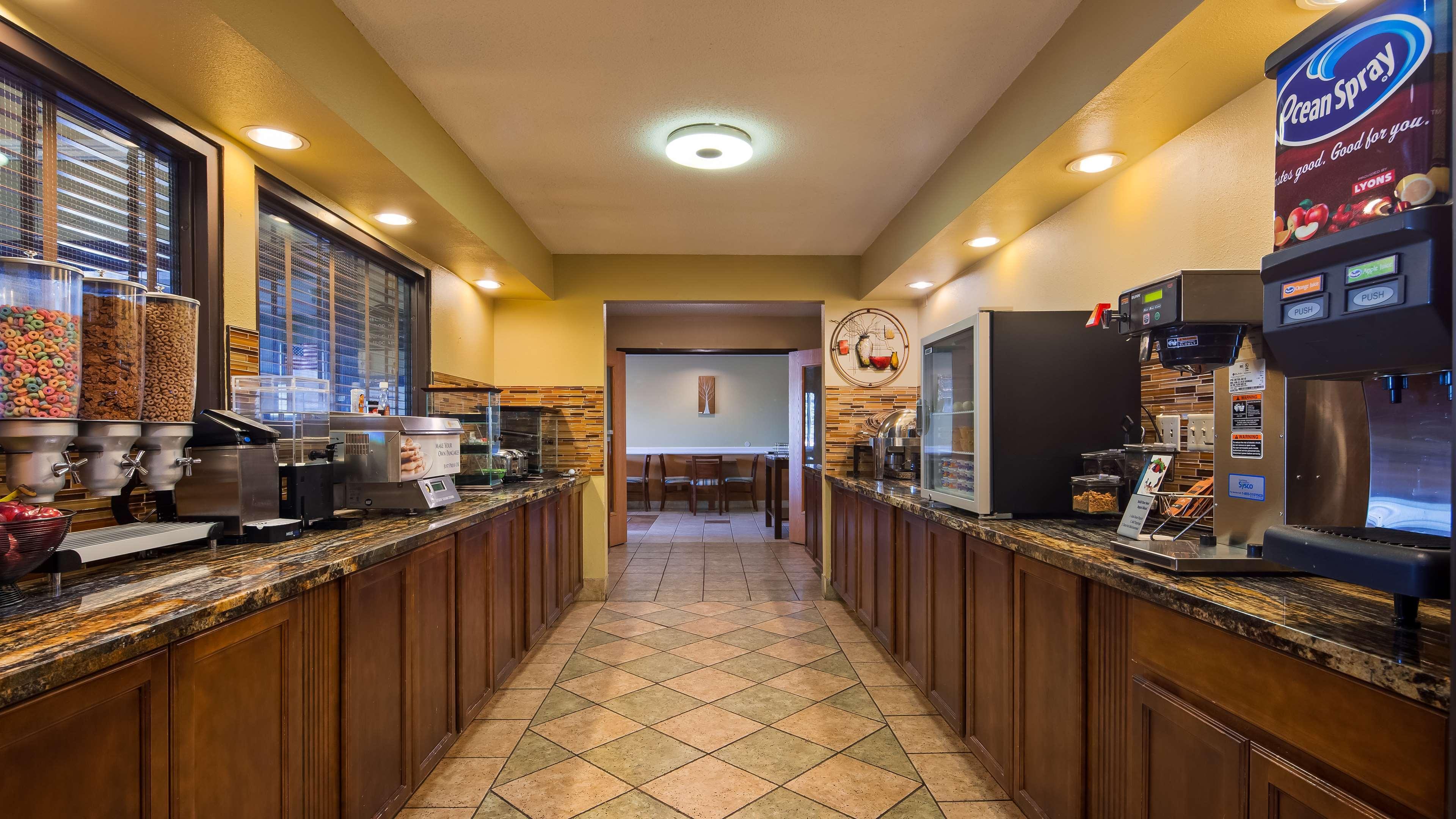 Best Western Alexandria Inn Экстерьер фото