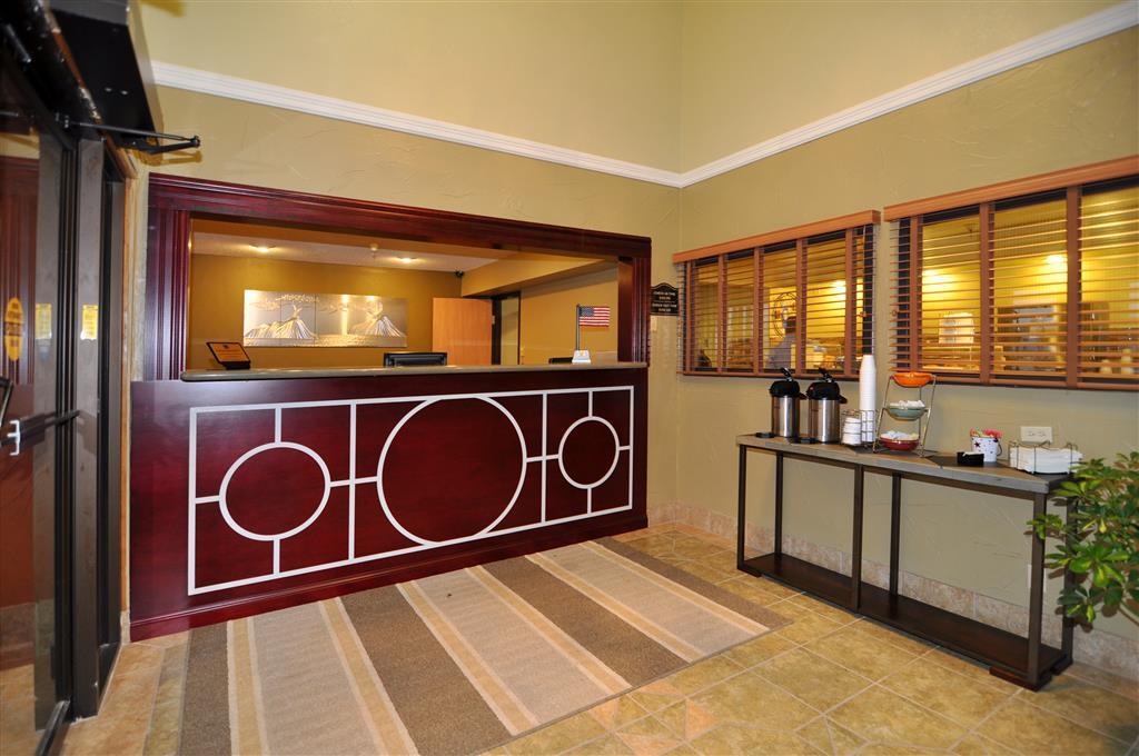 Best Western Alexandria Inn Интерьер фото